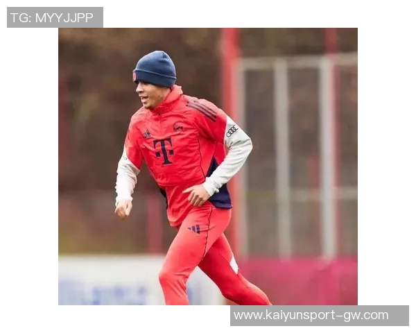 穆西亚拉冬歇期积极加练预计本月下旬重返赛场展现实力 穆西亚拉冬歇期积极加练预计本月下旬重返赛场展现实力