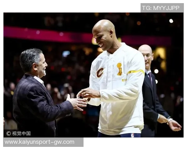 理查德分享成长心得:向老将请教与保持节奏的重要性 理查德分享成长心得:向老将请教与保持节奏的重要性