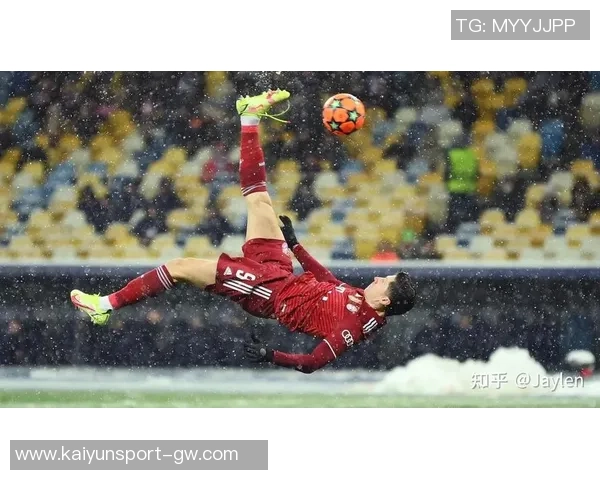 莱万谈门前失机原因风的影响让我的射门变得困难